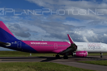 Airbus A321-231 - HA-LXA operated by Wizz Air