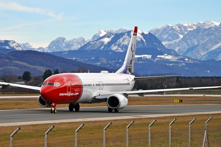 Boeing 737-800 - LN-NIA operated by Norwegian Air Shuttle