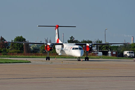 Bombardier DHC-8-Q402 Dash 8 - OE-LGN operated by Austrian Airlines