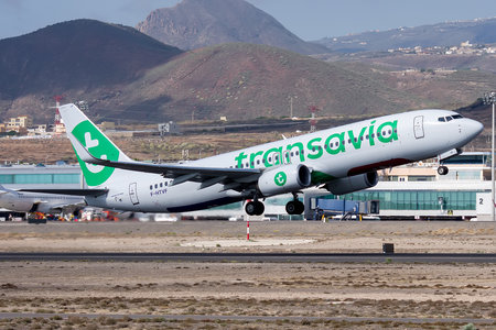 Boeing 737-800 - F-HTVF operated by Transavia France