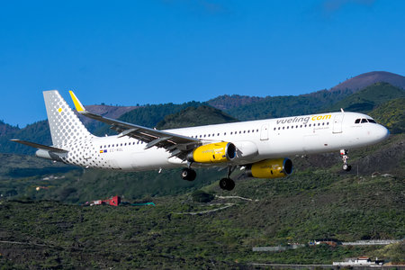 Airbus A321-231 - EC-MQL operated by Vueling Airlines