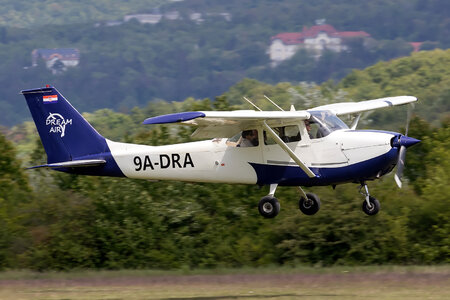 Cessna 172K Skyhawk - 9A-DRA operated by Dream Air Kft.