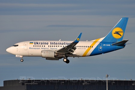 Boeing 737-500 - UR-GAS operated by Ukraine International Airlines