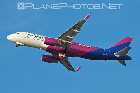 Airbus A320-232 - HA-LYQ operated by Wizz Air