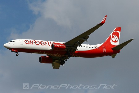 Boeing 737-800 - D-AHFW operated by Air Berlin
