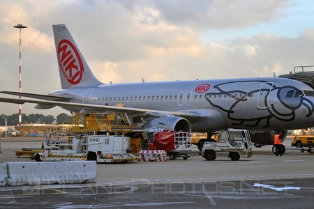 Airbus A319-112 - OE-LED operated by Niki