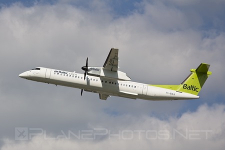 Bombardier DHC-8-Q402 Dash 8 - YL-BAX operated by Air Baltic