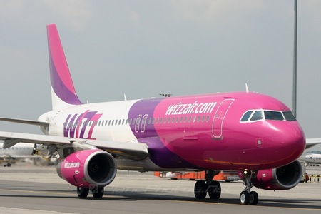Airbus A320-232 - HA-LPT operated by Wizz Air