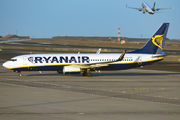 Boeing 737-800 - EI-FEE operated by Ryanair