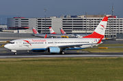Boeing 737-800 - OE-LNP operated by Austrian Airlines