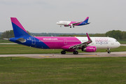 Airbus A321-231 - HA-LXI operated by Wizz Air