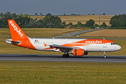 Airbus A320-214 - OE-IZE operated by easyJet Europe