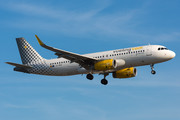 Airbus A320-232 - EC-MVE operated by Vueling Airlines