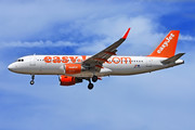 Airbus A320-214 - OE-IVZ operated by easyJet Europe
