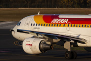Airbus A319-111 - EC-KBX operated by Iberia