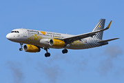 Airbus A320-232 - EC-MNZ operated by Vueling Airlines