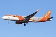 Airbus A320-214 - OE-INQ operated by easyJet Europe