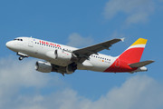Airbus A319-111 - EC-LEI operated by Iberia
