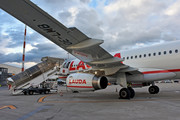 Airbus A320-232 - OE-LMB operated by LaudaMotion