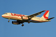 Airbus A320-232 - OE-LOB operated by LaudaMotion