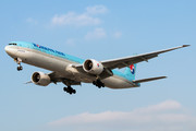 Boeing 777-300ER - HL7202 operated by Korean Air