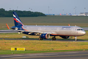 Airbus A321-211 - VP-BAZ operated by Aeroflot