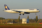 Airbus A321-131 - D-AIRH operated by Lufthansa