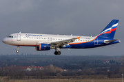 Airbus A320-214 - VQ-BKU operated by Aeroflot