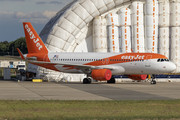Airbus A320-214 - OE-IZH operated by easyJet Europe