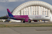 Airbus A321-271NX - HA-LVF operated by Wizz Air