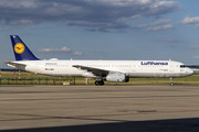 Airbus A321-231 - D-AISD operated by Lufthansa