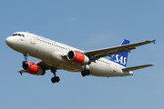Airbus A320-232 - OY-KAW operated by Scandinavian Airlines (SAS)