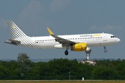 Airbus A320-232 - EC-MES operated by Vueling Airlines