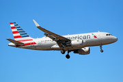 Airbus A319-115 - N9015D operated by American Airlines