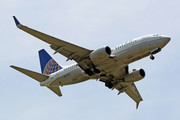 Boeing 737-700 - N14735 operated by United Airlines
