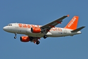 Airbus A319-111 - G-EZII operated by easyJet