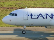 Airbus A320-232 - CC-BAG operated by LAN