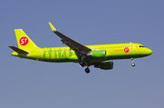 Airbus A320-214 - VP-BOL operated by S7 Airlines