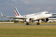 Airbus A320-214 - F-HEPG operated by Air France