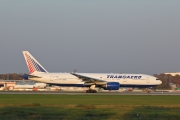Boeing 777-200ER - EI-UNR operated by Transaero Airlines