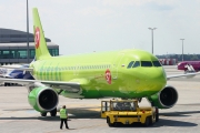 Airbus A320-214 - VQ-BET operated by S7 Airlines