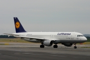 Airbus A320-211 - D-AIQD operated by Lufthansa