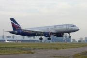 Airbus A320-214 - VP-BQW operated by Aeroflot