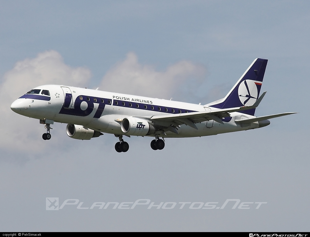 Embraer E170STD (ERJ-170-100STD) - SP-LDA operated by LOT Polish Airlines #e170 #embraer #embraer170 #embraer170std #erj170 #erj170100 #erj170100std #erj170std #lot #lotpolishairlines