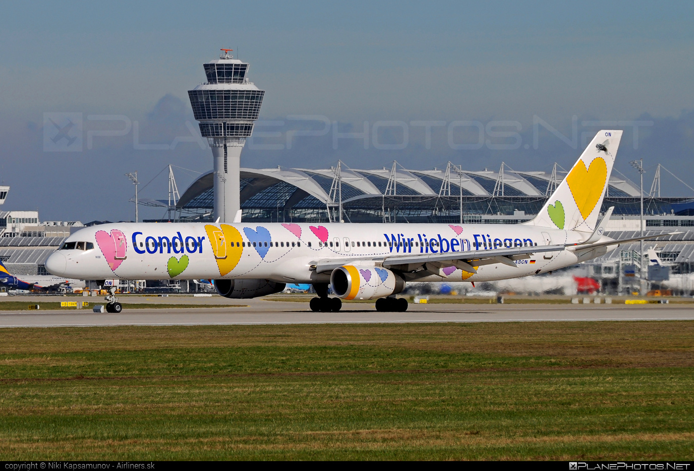 Boeing 757-300 - D-ABON operated by Condor #b757 #boeing #boeing757 #condor #condorAirlines