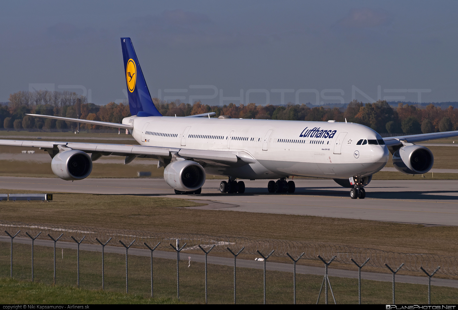 Airbus A340-642 - D-AIHT operated by Lufthansa #a340 #a340family #airbus #airbus340 #lufthansa