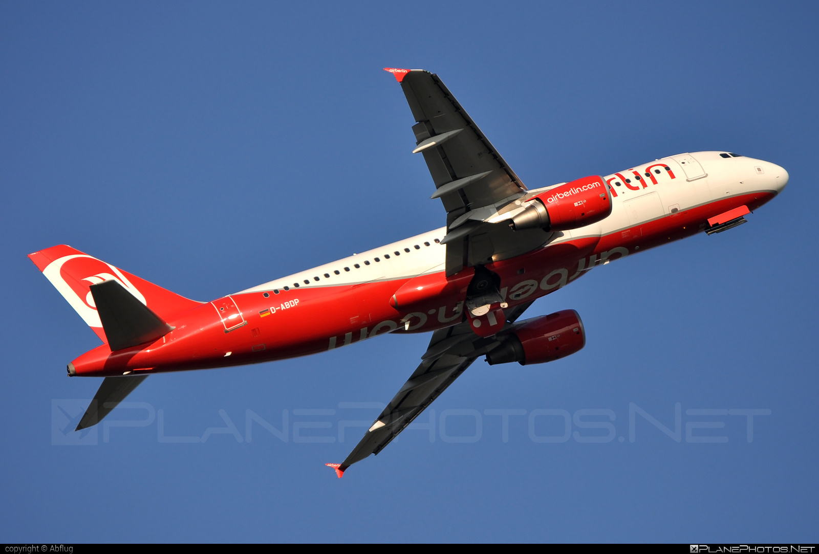 Airbus A320-214 - D-ABDP operated by Air Berlin #a320 #a320family #airberlin #airbus #airbus320