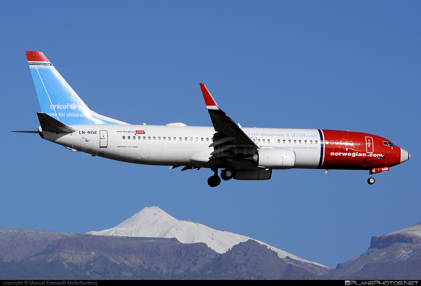 Boeing 737-800 - LN-NGE operated by Norwegian Air Shuttle #b737 #b737nextgen #b737ng #boeing #boeing737 #norwegian #norwegianair #norwegianairshuttle