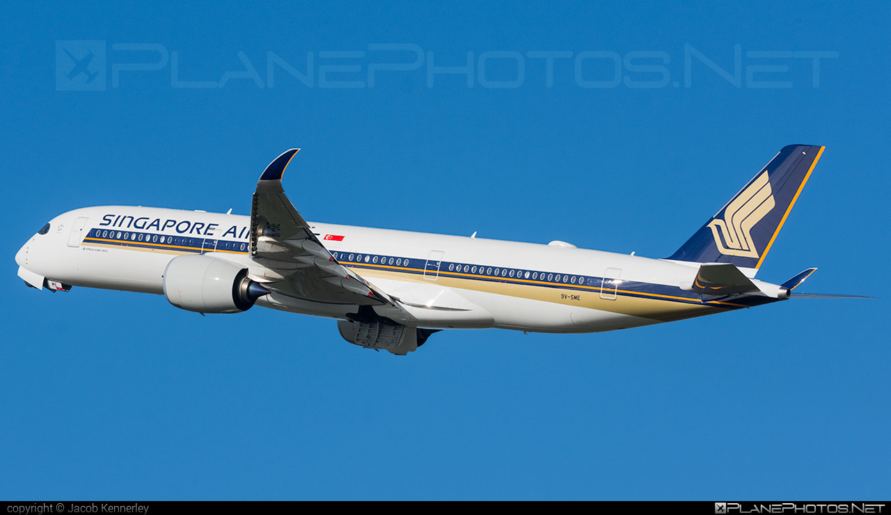 Airbus A350-941 - 9V-SME operated by Singapore Airlines #a350 #a350family #airbus #airbus350 #singaporeairlines #xwb