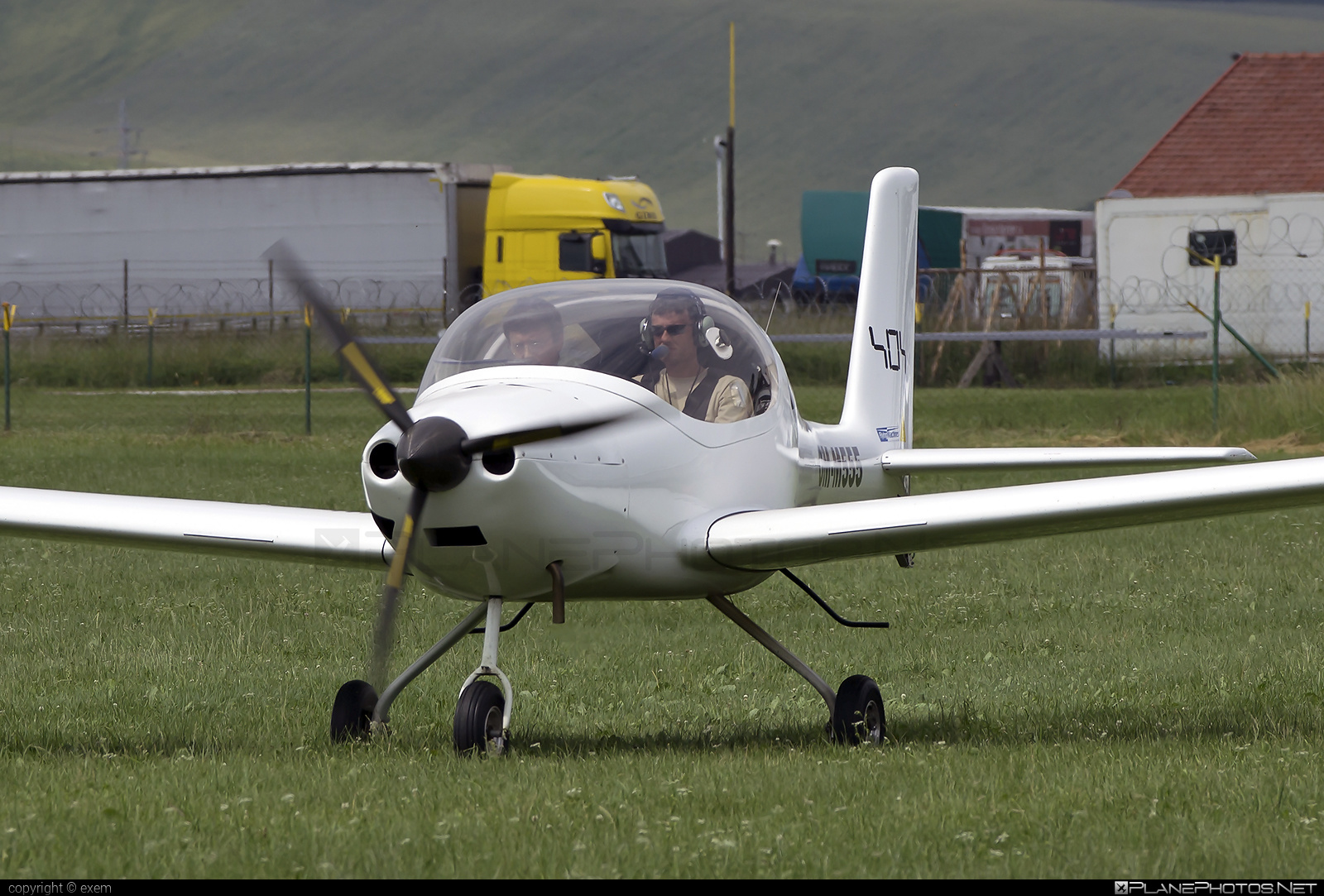 Flying Machines FM250 Vampire - OM-M555 operated by Private operator #flyingmachines